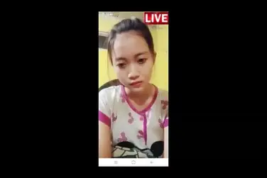 Live CantiQ Cewek Montok Colmek Memek Basah Lumer