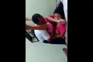 Nggak Tahan Ngentot Pembantu Montok Di Dapur